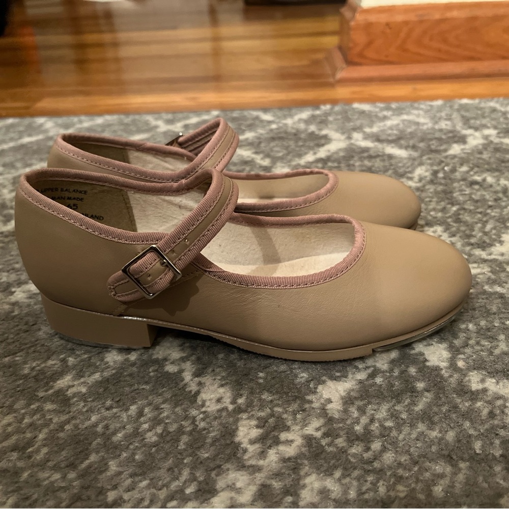 Tan Capezio Tap Shoes with buckle - Size 4m
